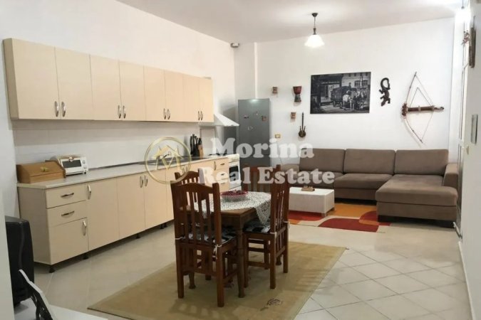 Tirane, jepet me qera apartament 1+1 Kati 1, 98 m² 250 € (Fresku-Kompleksi Lugano)