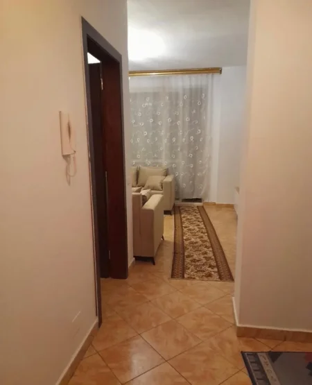 Tirane, jepet me qera apartament 2+1+Ballkon Kati 2, 70 m² 600 € (ne Don Bosko)