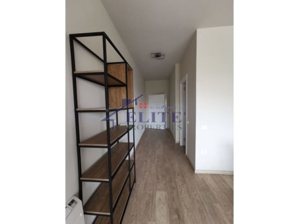 Tirane, jepet me qera apartament 2+1+Ballkon Kati 6, 100 m² 1.200 € (Prane Square 21)