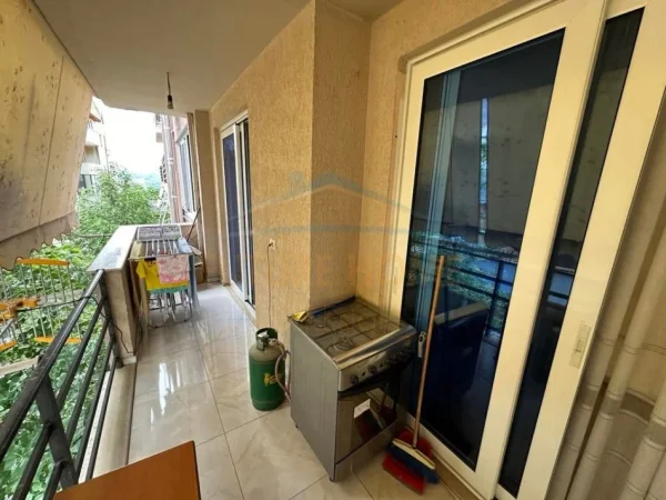 Tirane, shitet apartament 2+1+Aneks+Ballkon Kati 3, 107 m² 210.000 € (liqeni i thate)
