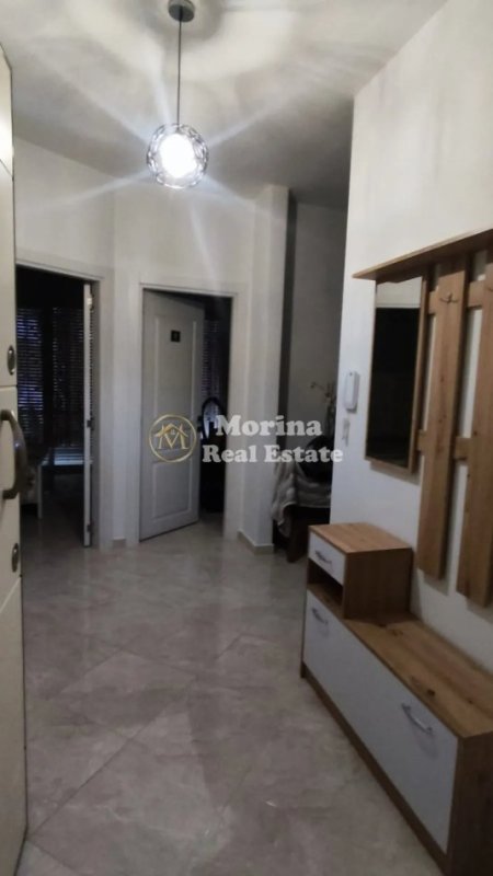 Tirane, jepet me qera apartament 2+1 Kati 7, 86 m² 600 € (Spitali Amerikan 3)
