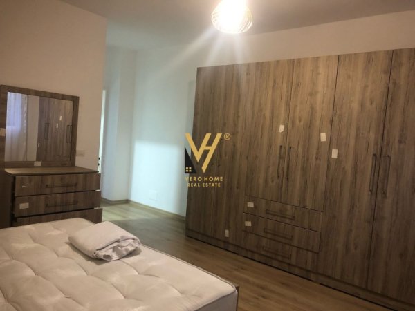 Tirane, jepet me qera apartament 2+1+Ballkon Kati 2, 122 m² 550 € (VILAT GJERMANE)