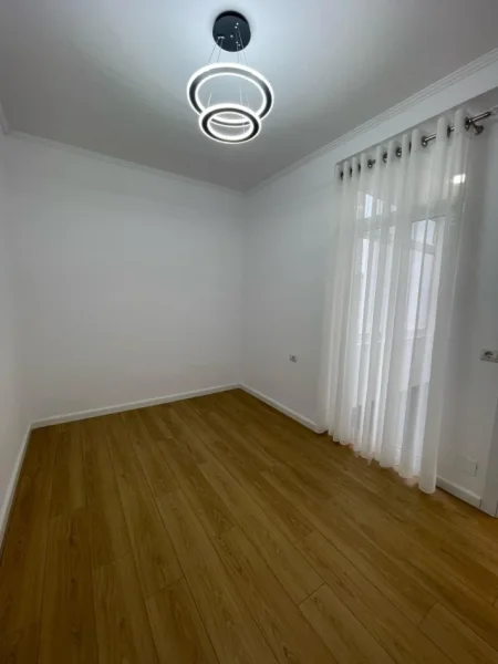 Tirane, shitet apartament 2+1+Ballkon Kati 7, 96 m² 150.000 € (Zogu i Zi)