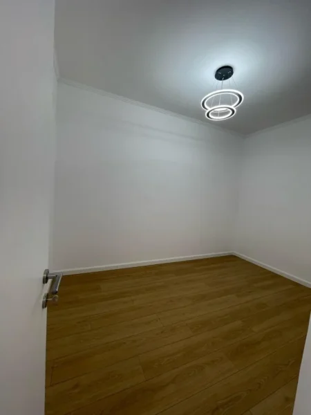 Tirane, shitet apartament 2+1+Ballkon Kati 7, 96 m² 150.000 € (Zogu i Zi)
