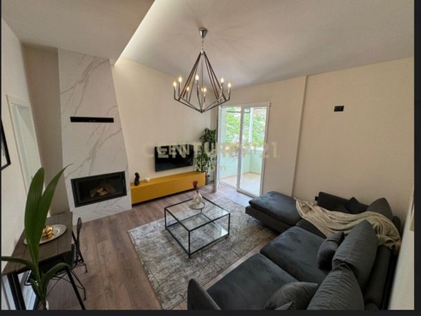 Tirane, jepet me qera apartament 1+1+Aneks+Ballkon Kati 6, 74 m² 650 € (Kodra e Diellit)