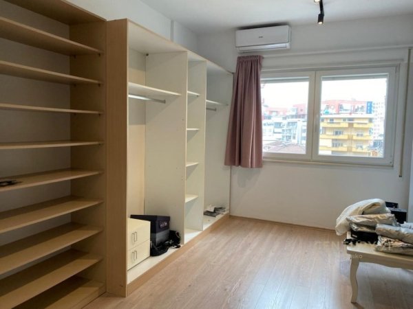 Tirane, jepet me qera apartament 2+1+Aneks+Ballkon Kati 4, 125 m² 800 € (DON BOSKO)