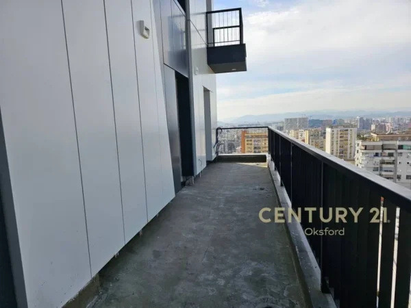 Tirane, shes apartament 3+1+Aneks+Ballkon Kati 12, 167 m² 520.990 € (RRUGA E BARRIKADAVE)