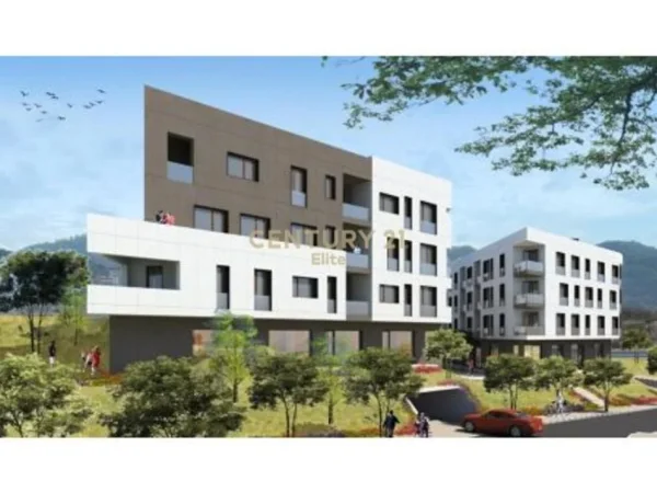 Tirane, shes ambjent biznesi Kati 0, 127 m² 445.000 € (Liqeni i thate)