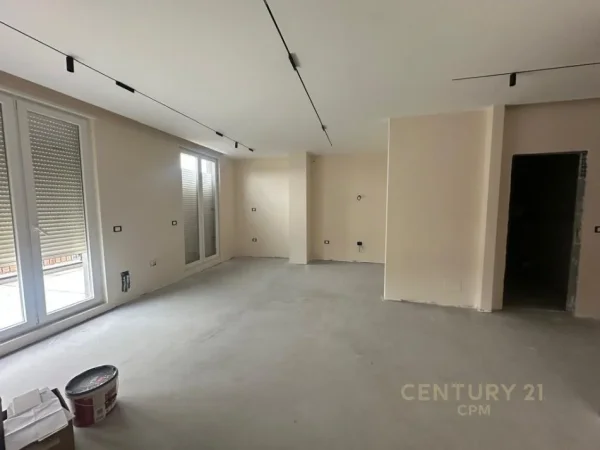 Tirane, shes apartament 2+1+Aneks+Ballkon Kati 4, 142 m² 299.000 € (Ali Dem)