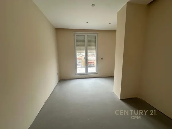 Tirane, shes apartament 2+1+Aneks+Ballkon Kati 4, 142 m² 299.000 € (Ali Dem)