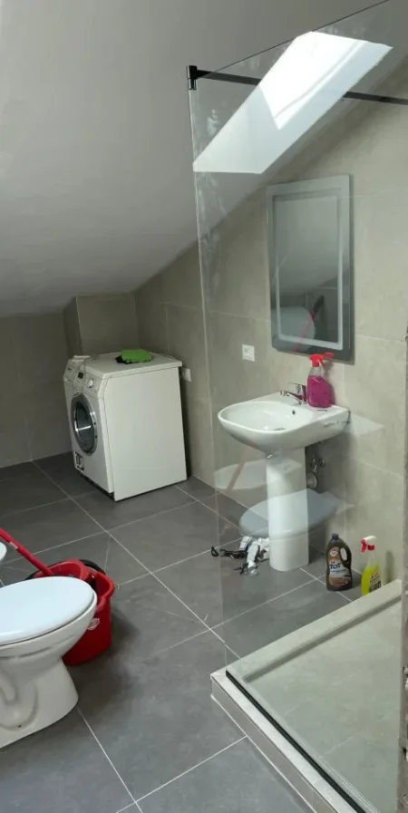 Tirane,shitet apartament 2+1 Kati 7, 140 m² 186550€ (fresku)