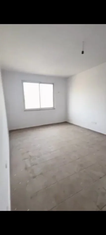 Tirane, shitet apartament 2+1+Ballkon Kati 8, 80 m² 118.000 € (rruga Sokrat Miho)