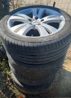 Tirane, shes me portobagazh Mercedes Benz C220 W203 Nafte, kafe automatik Klima 6.000 €