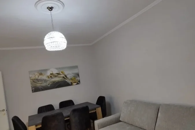 Shqiperi, jepet me qera shtepi 1+1 Kati 3, 66 m² 450 € (Rruga Dritan Hoxha)