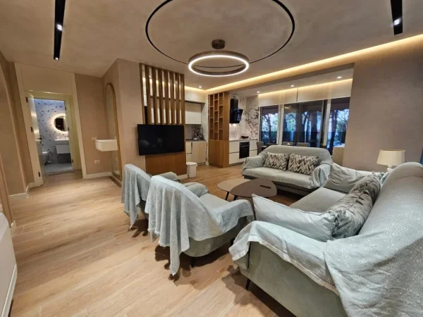 Golem, shes apartament 2+1 Kati 1, 102 m² 160.000 € (KOMPLEKSI KALTERSIA)