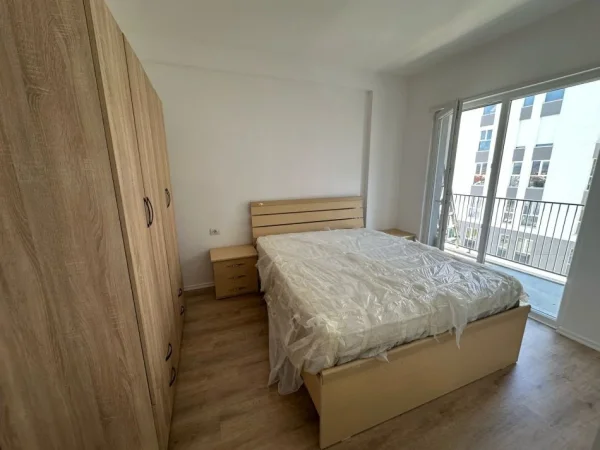 Tirane, shitet apartament 1+1+Ballkon Kati 5, 55 m² 88.000 € (Univer City)
