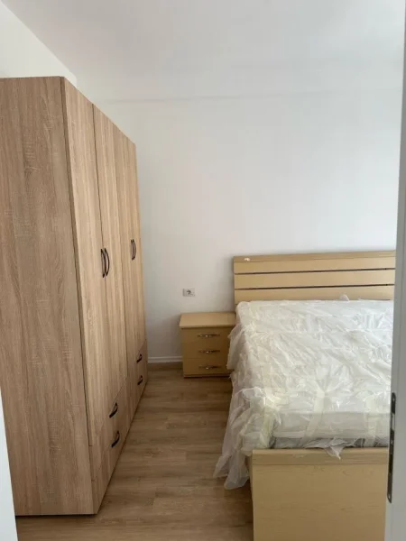 Tirane, shitet apartament 1+1+Ballkon Kati 5, 55 m² 88.000 € (Univer City)