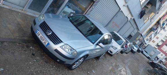 Tirane, shes makine Passat Nafte, gri metalizato manuale Kondicioner 209.000 km 2.700 €