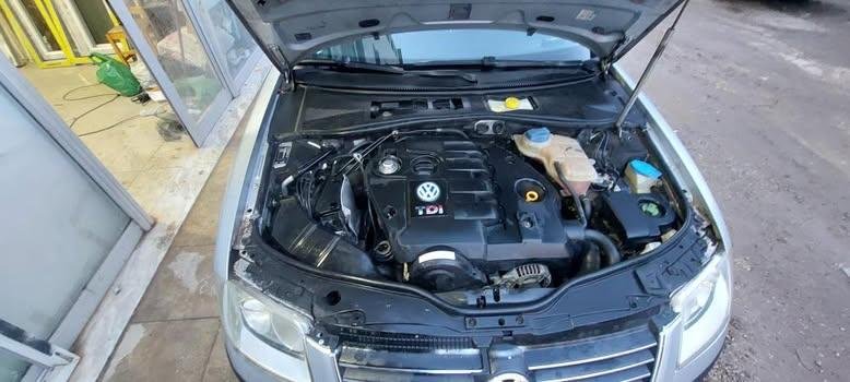 Tirane, shes makine Passat Nafte, gri metalizato manuale Kondicioner 209.000 km 2.700 €