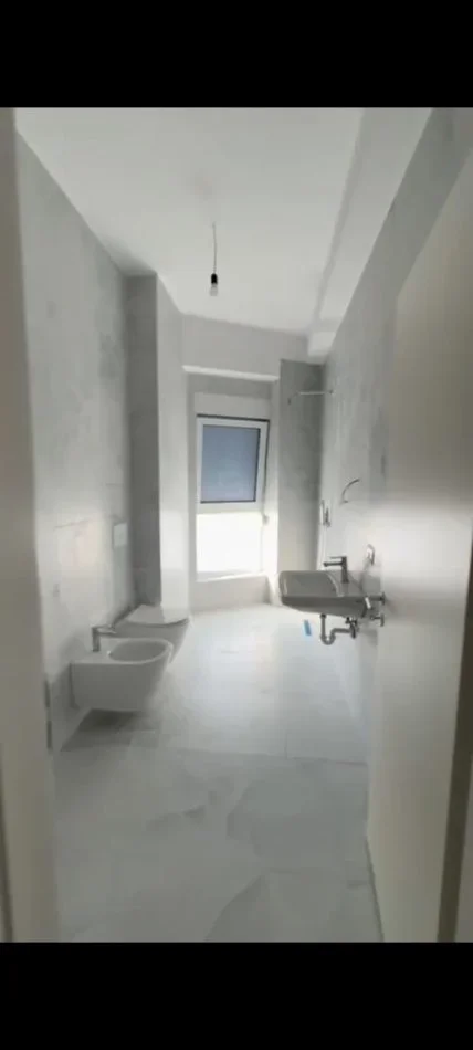 Tirane, shitet apartament 3+1 Kati 2, 105 m² 168.480 € (Ali Demi)