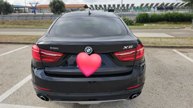 Tirane, shes makine BMW X6 35i Benzin, e zeze tiptronik Klima 112.000 km 27.000 €