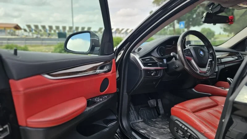 Tirane, shes makine BMW X6 35i Benzin, e zeze tiptronik Klima 112.000 km 27.000 €