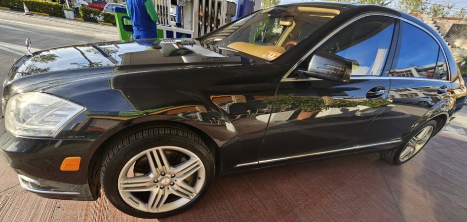 Tirane, shes makine Mercedes Nafte, gri e erret tiptronik Klima 131.000 km 22.000 €