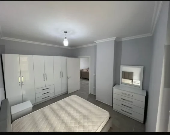 Tirane, shitet apartament 1+1 Kati 5, 67 m² 95.000 € (Ali Demi)
