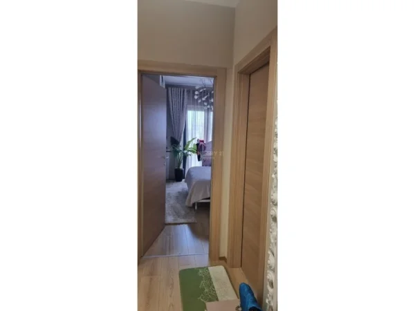 Tirane, shitet apartament 1+1 Kati 1, 72 m² 125.000 € (unaza e re)