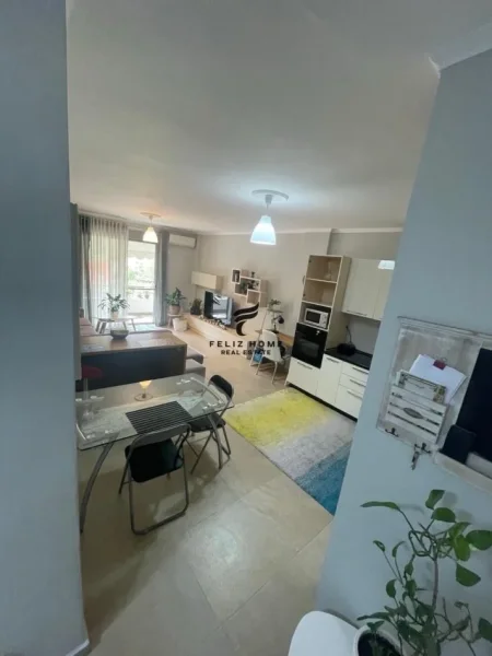 Tirane, shitet apartament 2+1+Ballkon Kati 3, 95 m² 215.000 € (LIQENI I THATE)