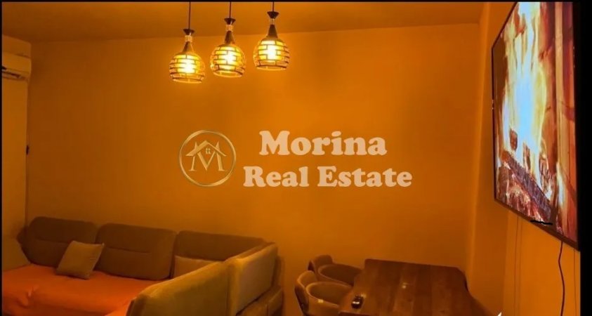 Tirane, jepet me qera apartament 1+1 Kati 2, 65 m² 400 € (Rruga 5 Maji)