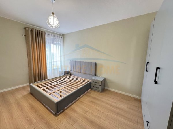 Tirane, shitet apartament 2+1 Kati 2, 91 m² 118.000 € (Unaza e Re)