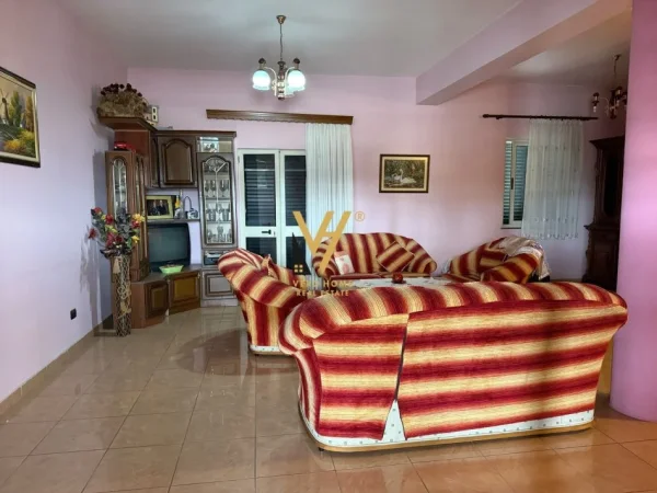 Durres, shitet Vile 3 Katshe Kati 0, 158 m² 400.000 € (SHKOZET)