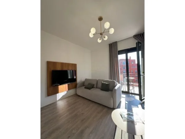 Tirane, jepet me qera apartament 1+1 Kati 5, 75 m² 1.100 € (Deliorgji)