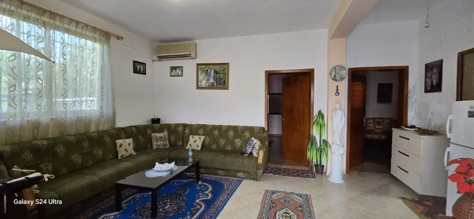 Tirane, shitet apartament 3+1 Kati 0, 100 m² 135.000 € (Kthesa e Kamzes)