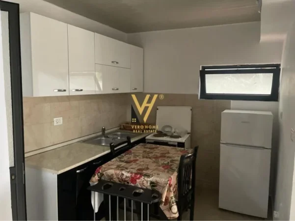 Tirane, shitet shtepi 4+1+Ballkon Kati 0, 345 m² 320.000 € (SELITE)