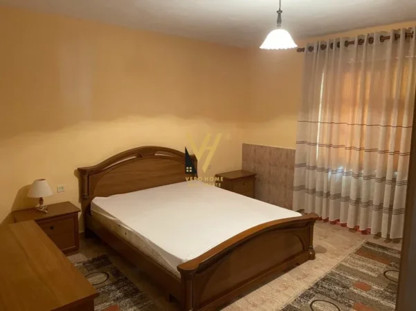 Tirane, shitet shtepi 4+1+Ballkon Kati 0, 345 m² 320.000 € (SELITE)