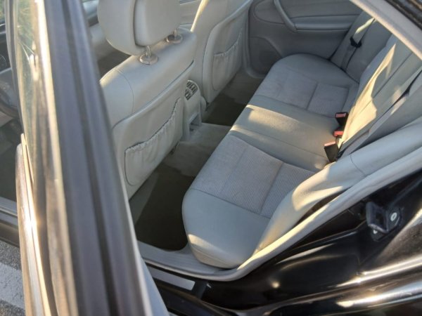 Lushnje, shes makine benz c class Nafte, blu e errët manuale Kondicioner 350.000 km 3.500 €