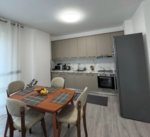 Tirane, jepet me qera apartament 2+1+Aneks+Ballkon , 103 m² 730 € (don bosko)