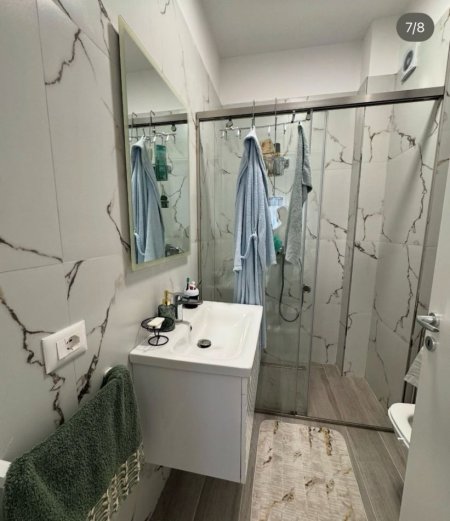 Tirane, jepet me qera apartament 2+1+Aneks+Ballkon , 103 m² 730 € (don bosko)