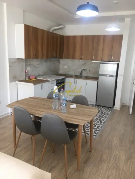 Tirane, shitet apartament 1+1 Kati 4, 72 m² 142.000 € (KOPSHTI BOTANIK)
