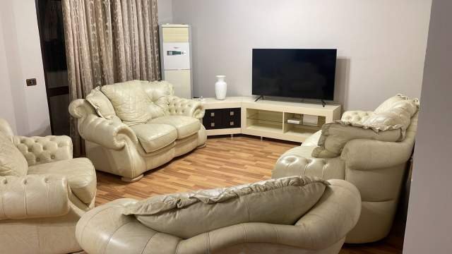Tirane, jepet me qera apartament 2+1 Kati 6, 100 m² 700 € (Rruga Elbasanit)