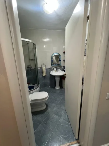 Tirane, shes apartament 2+1 Kati 6, 117 m² (Reshit Petrela)