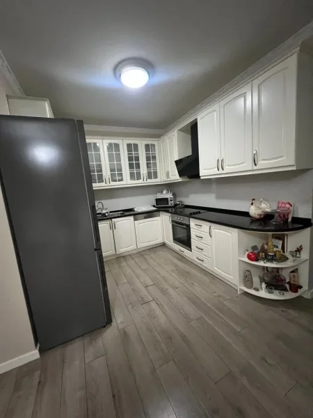 Tirane, shes apartament 2+1 Kati 6, 117 m² (Reshit Petrela)