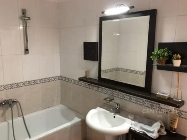 Tirane, shes apartament 2+1+Aneks+Ballkon Kati 8, 111 m² 260.000 € (KIKA 1 KOMUNA E PARISIT!)