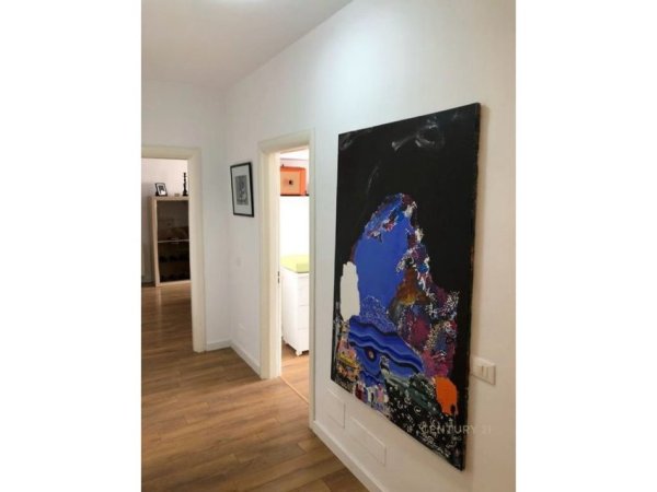 Tirane, shes apartament 2+1+Aneks+Ballkon Kati 8, 111 m² 260.000 € (KIKA 1 KOMUNA E PARISIT!)