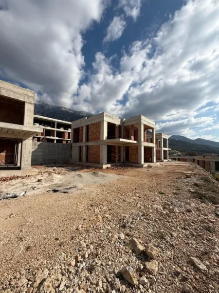 SHITET: VILE 2-Kateshe & Pishine+Oborr (600m2)+2P.Parkimi📍 San Nicolas - Palase ( Sip: 219,4m2 ) 📌ME HIPOTEKE - Mundesi Kredimi & Pagese me Keste - 1,250,000 Euro