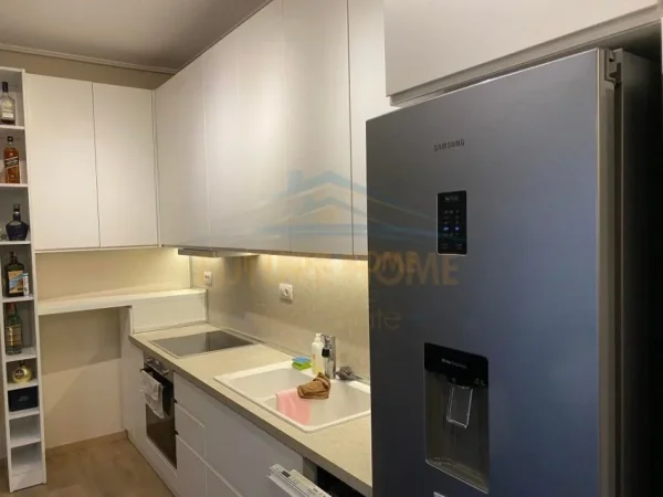 Tirane, shitet apartament 1+1 Kati 3, 71 m² 155.000 € (Kodra e Dieliit)