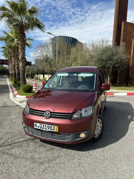 Tirane, shes makine VOLKSWAGEN CADDY 1.6  Nafte, vishnje manuale Klima