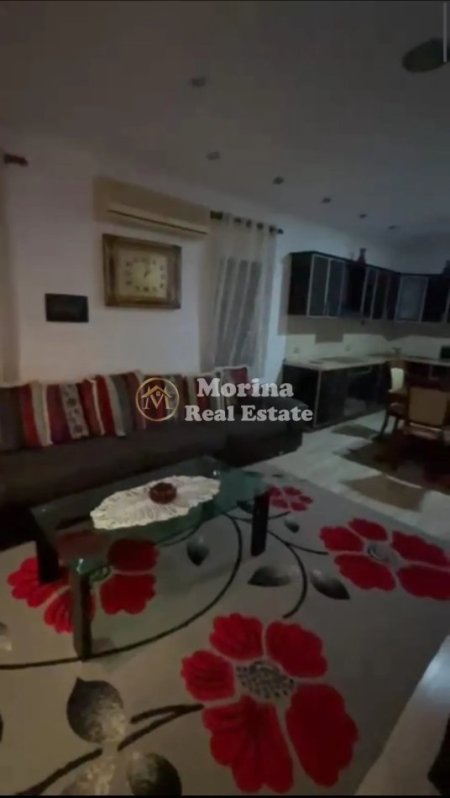Tirane, jepet me qera apartament 2+1 Kati 3, 400 m² 400 € (Jordan Misja)